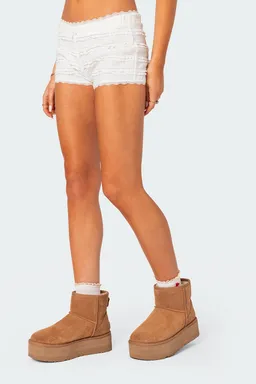 Short lucy encaje volados de Edikted en Shorts para argentina