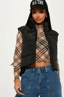 Chaleco puffer city tour de Fashion Nova en Chalecos para argentina