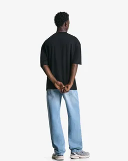 Jeans recto relaxed de Bershka en Pantalones para argentina