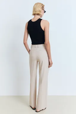 Pantalón recto pinzas de Mango en Pantalones para argentina