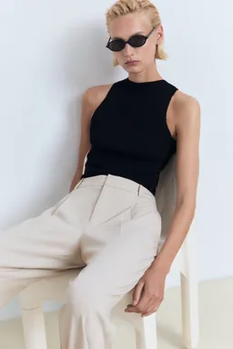 Pantalón recto pinzas de Mango en Pantalones para argentina