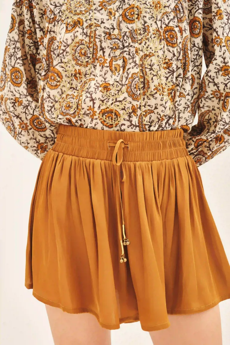 Shorts de corte amplio con efecto falda, cintura elastizada y cordón ajustable de Rapsodia en Shorts para argentina