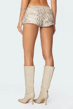 Micro short lentejuelas wavy baby de Edikted en Shorts para argentina