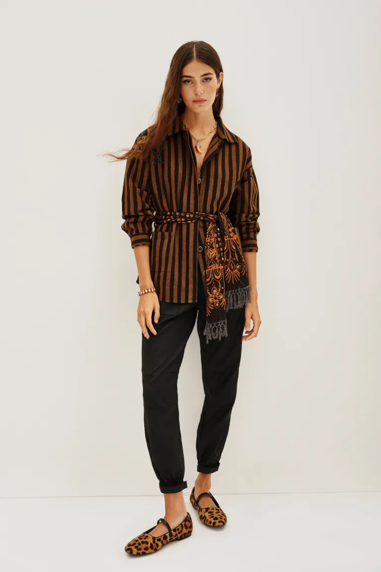 Saco tipo camisa largo con diseño a rayas lazo estampado y bordados decorativos artesanales de Rapsodia en Chaquetas para argentina