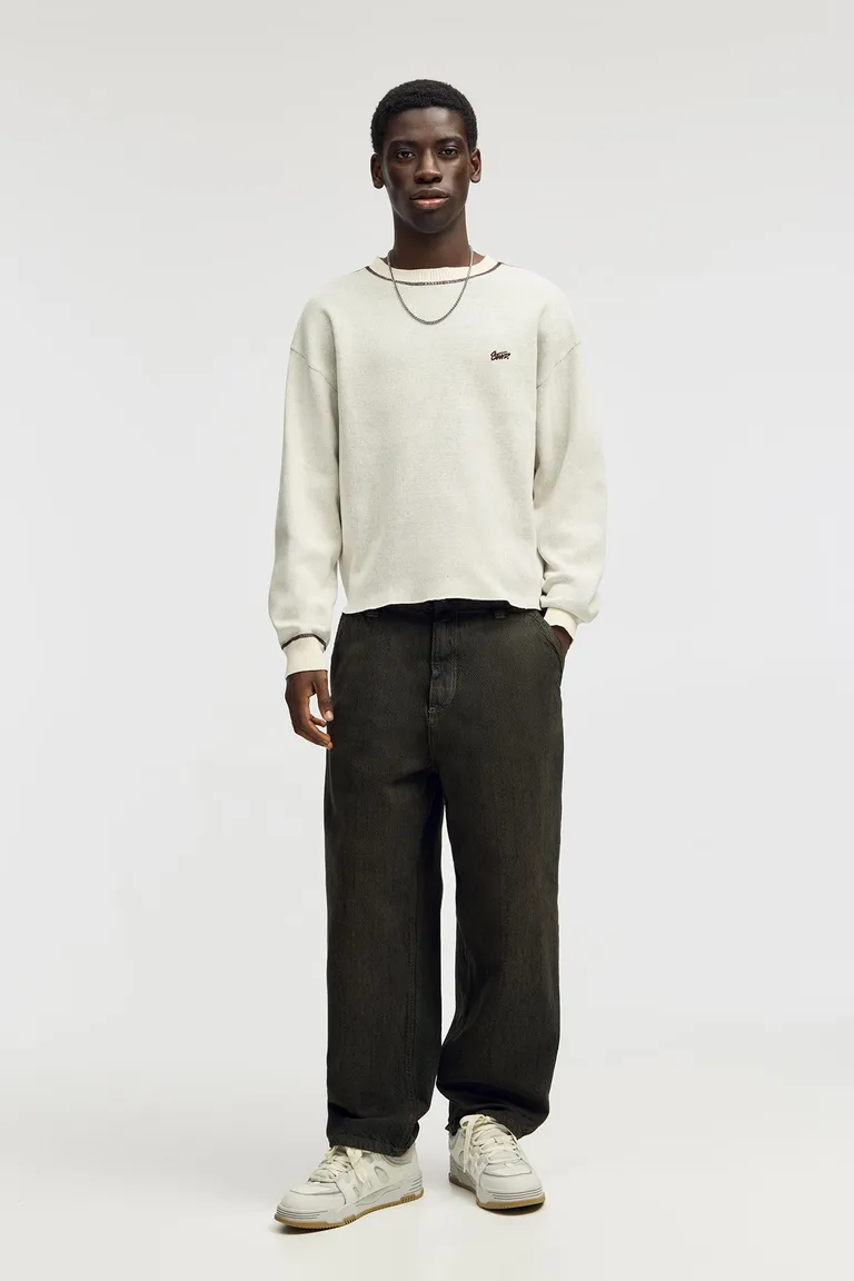 Jeans skater espiga de Pull&Bear en Pantalones para argentina