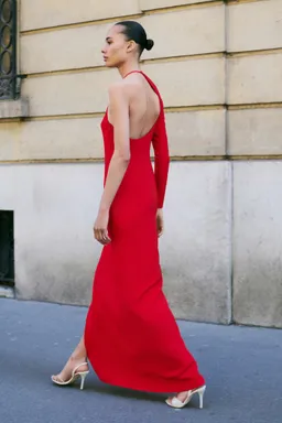 Vestido asimétrico espalda descubierta de Mango en Vestidos para argentina