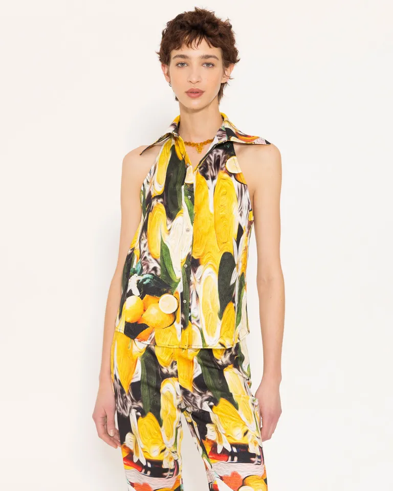 Camisa rave de diseño exclusivo con estampado llamativo y detalles únicos de Jazmin Chebar en Camisas para argentina