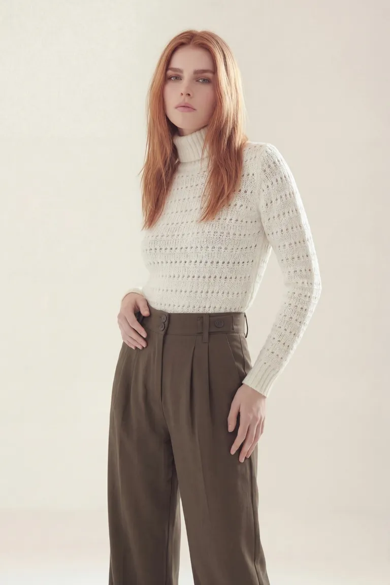 Pantalón de vestir tiro medio con pinzas y corte sastrero de Akiabara en Pantalones para argentina