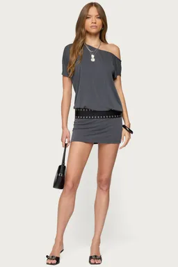 Mini vestido sevie hombros descubiertos de Edikted en Vestidos para argentina