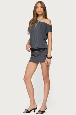 Mini vestido sevie hombros descubiertos de Edikted en Vestidos para argentina