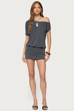 Mini vestido sevie hombros descubiertos de Edikted en Vestidos para argentina