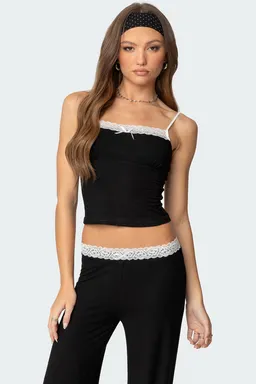 Musculosa domino con encaje de Edikted en Tops para argentina