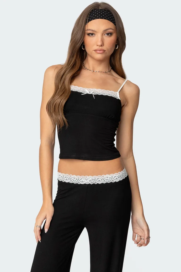 Musculosa domino con encaje de Edikted en Tops para argentina