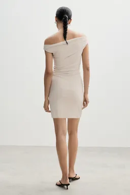 Vestido asimétrico drapeado de Mango en Vestidos para argentina