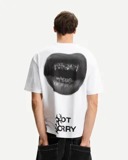 Remera manga corta estampada de Bershka en Remeras y Polos para argentina
