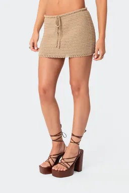 Mini falda crochet baeside de Edikted en Shorts para argentina
