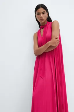 Vestido midi plisado de Mango en Vestidos para argentina