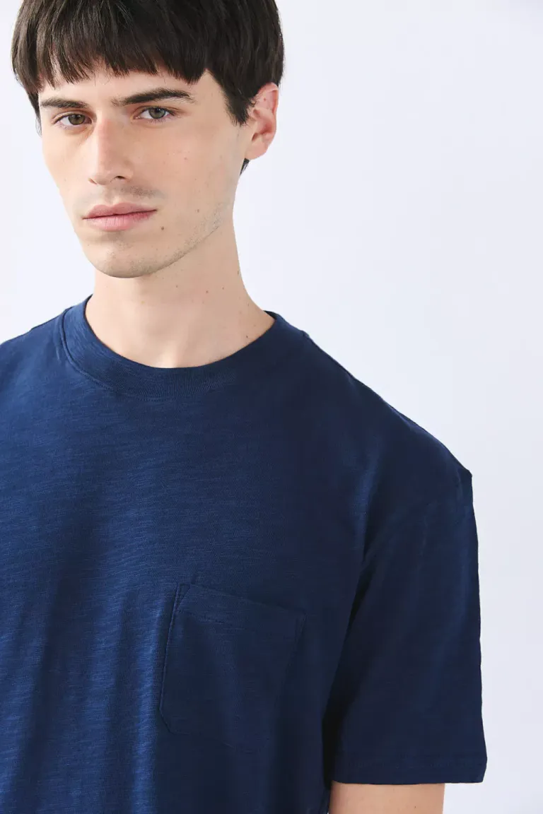Remera masculina de manga corta y cuello redondo en color azul de Bensimon en Remeras y Polos para argentina