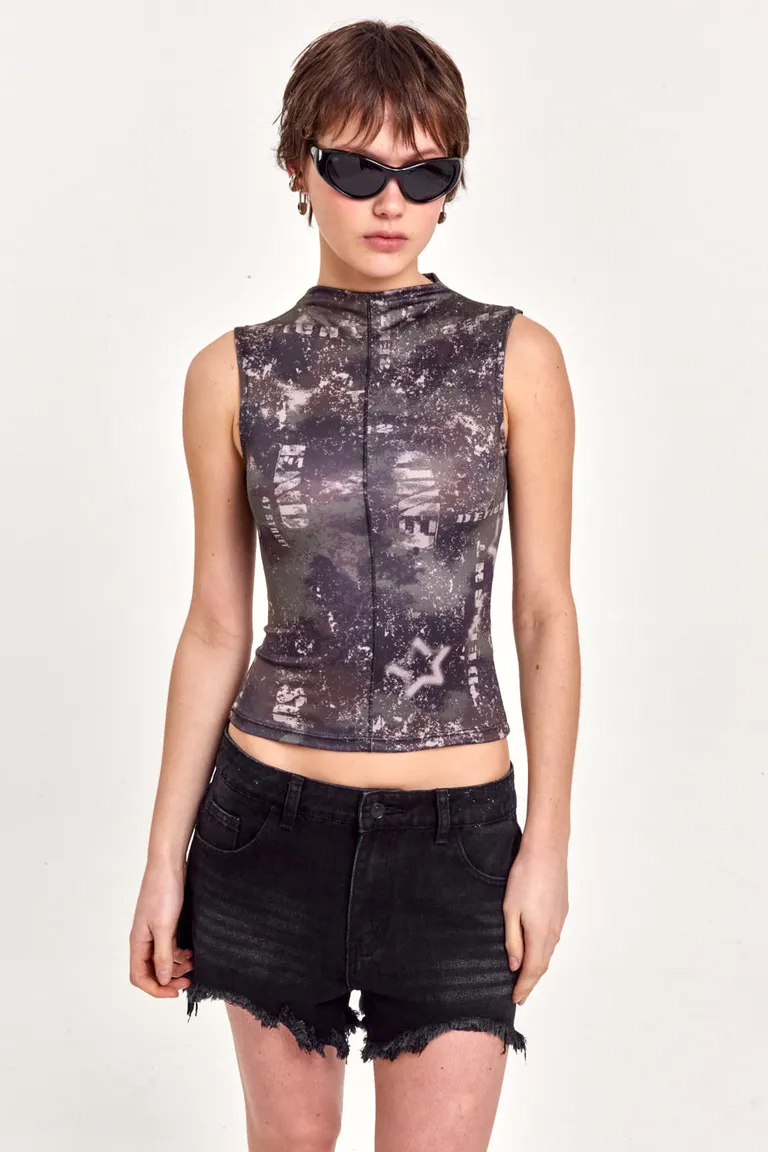 Top sin mangas de microfibra con exclusivo diseño de camuflaje de 47 Street en Tops para argentina