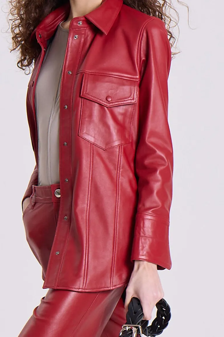 Camisa de cuero rojo con cartera y botones forrados de Maria Cher en Camisas para argentina