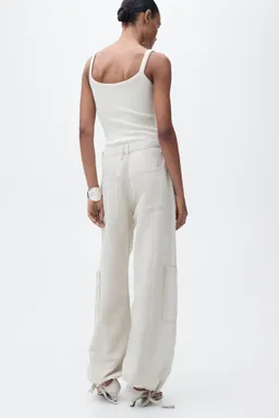 Pantalón cargo lino abullonado de Mango en Pantalones para argentina