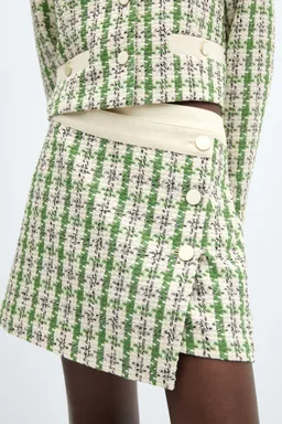 Minifalda tweed con botones de Mango en Faldas para argentina
