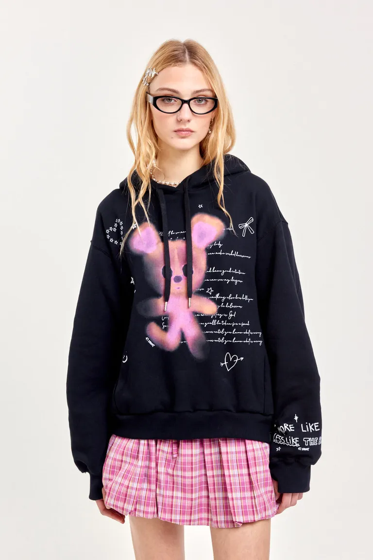 Buzo informal con estampa central llamativa y capucha para looks casuales y cómodos de 47 Street en Buzos y Sweaters para argentina