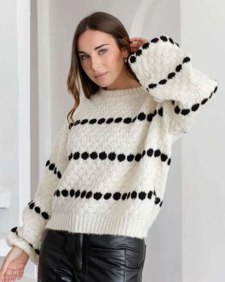 Suéter de tejido de punto blanco y negro con diseño de burbujas de Hesed en Buzos y Sweaters para argentina