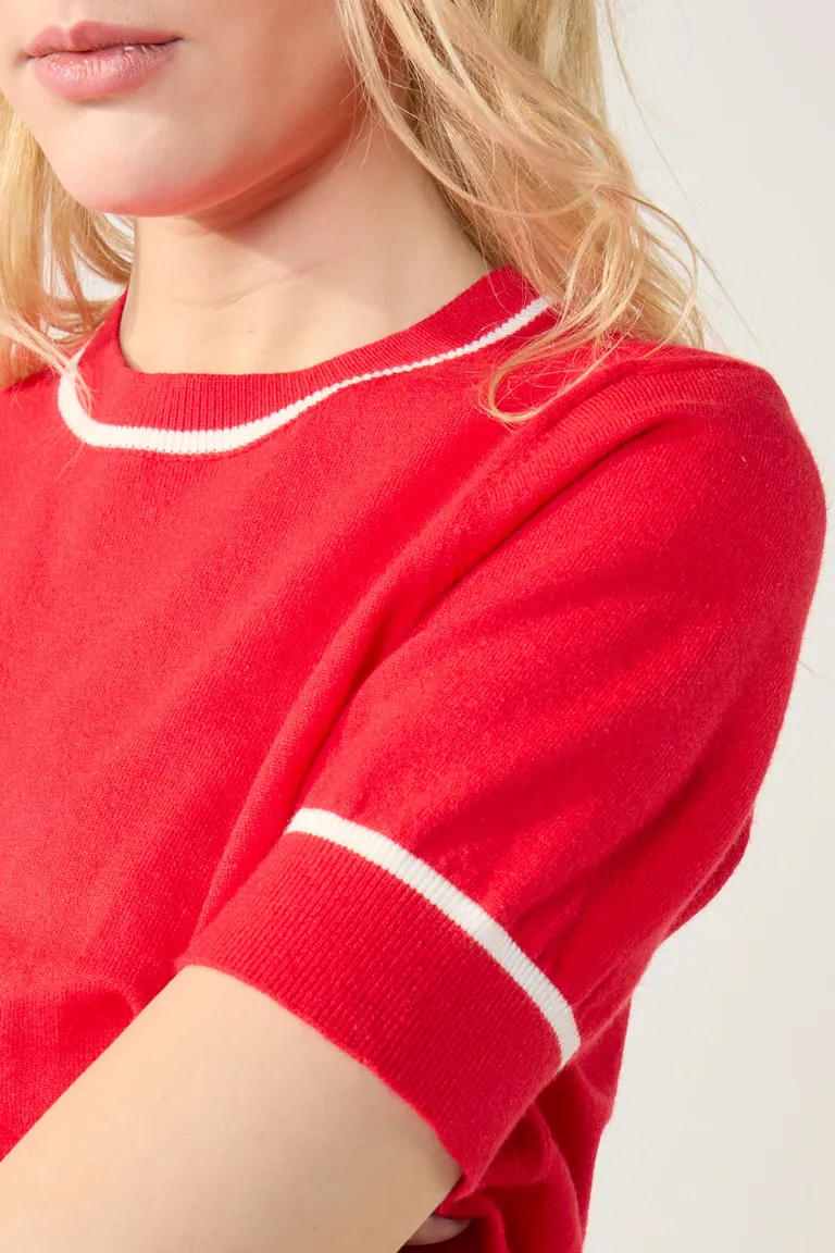 Remera tejida de manga corta con detalles en blanco para mujer de Cuesta Blanca en Remeras para argentina