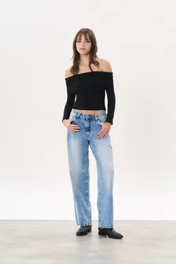 Jean denim straight billie strass de Magda en Pantalones para argentina