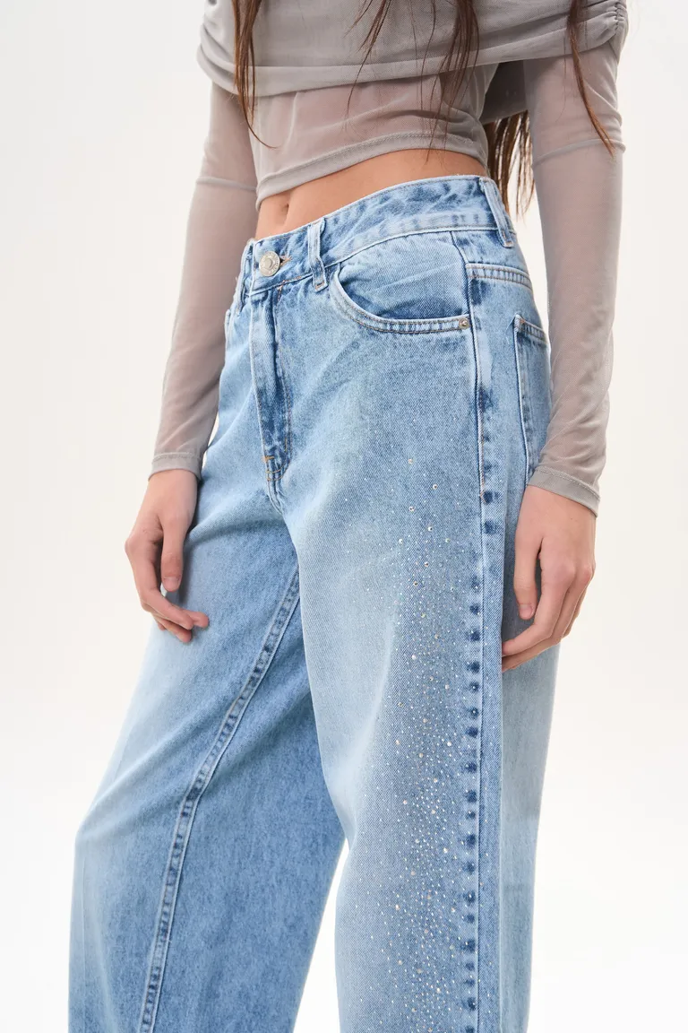 Jean denim straight billie strass de Magda en Pantalones para argentina