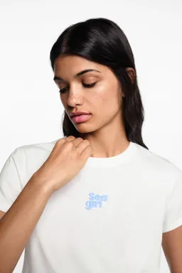 Remera algodón detalle bordado de Mango Teen en Remeras para argentina