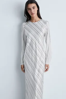 Vestido rayas satinado de Mango en Vestidos para argentina