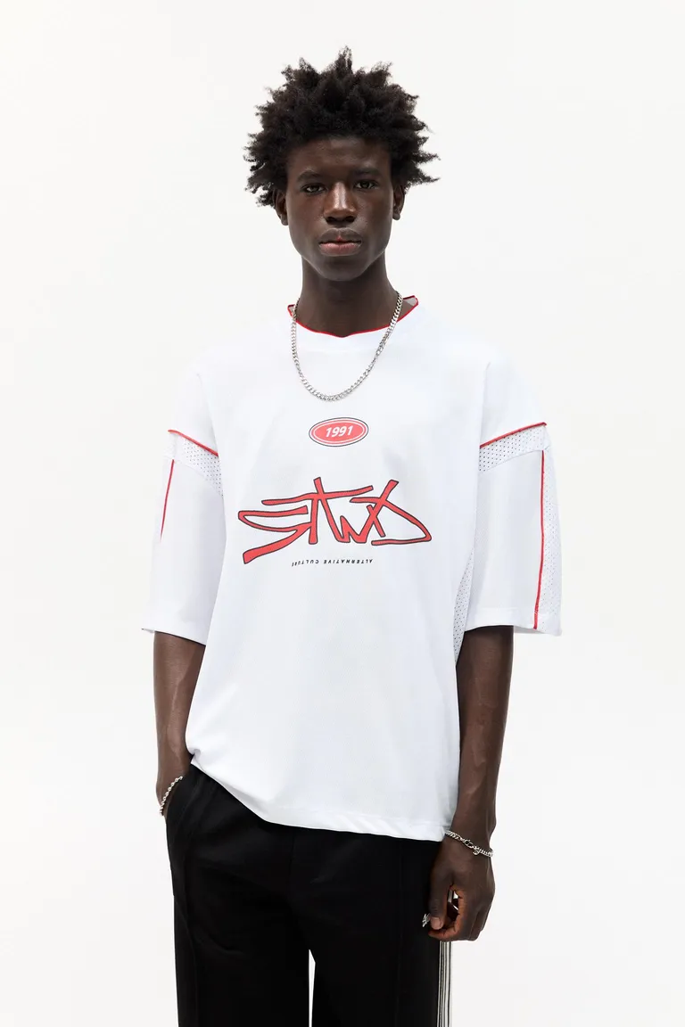 Remera fútbol stwd de Pull&Bear en Remeras y Polos para argentina