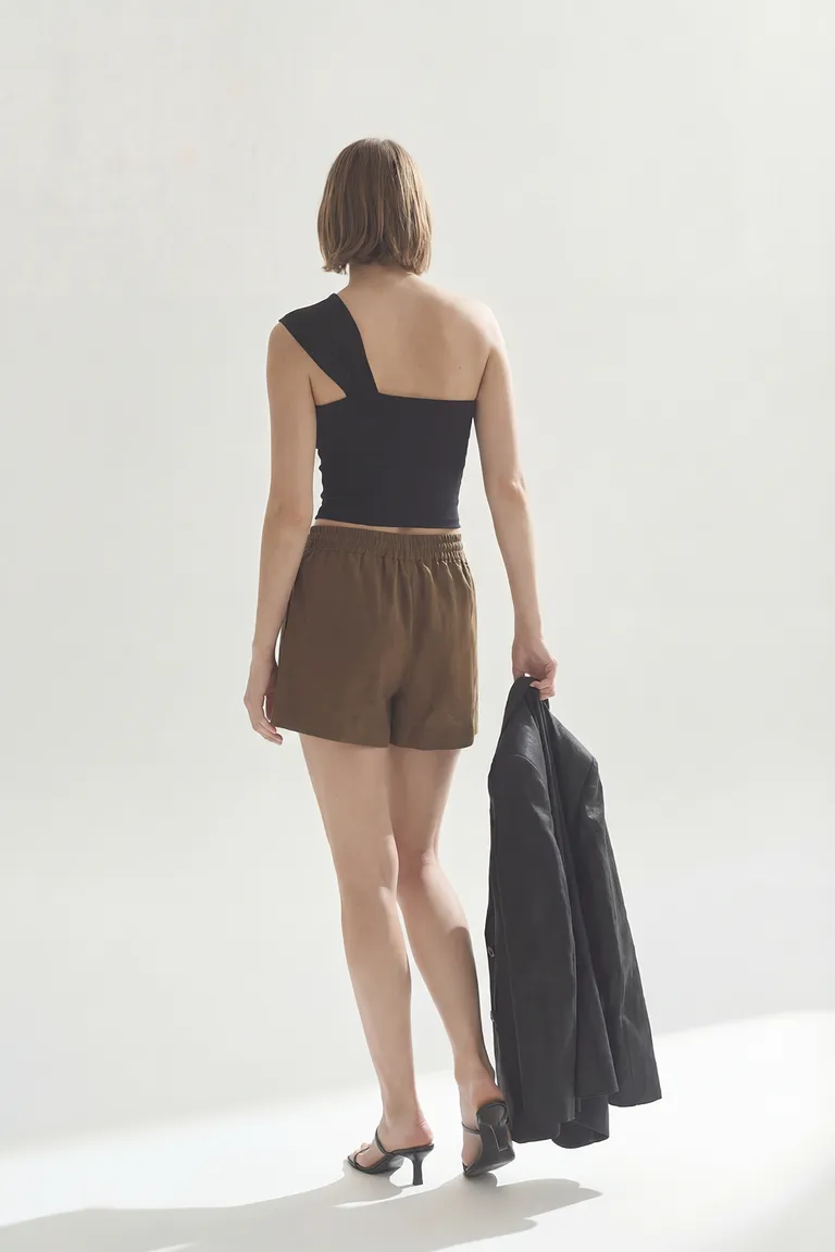 Cómodos Shorts Marrón para Mujer - Prenda Versátil y Práctica para el Día a Día de Akiabara en Shorts para argentina