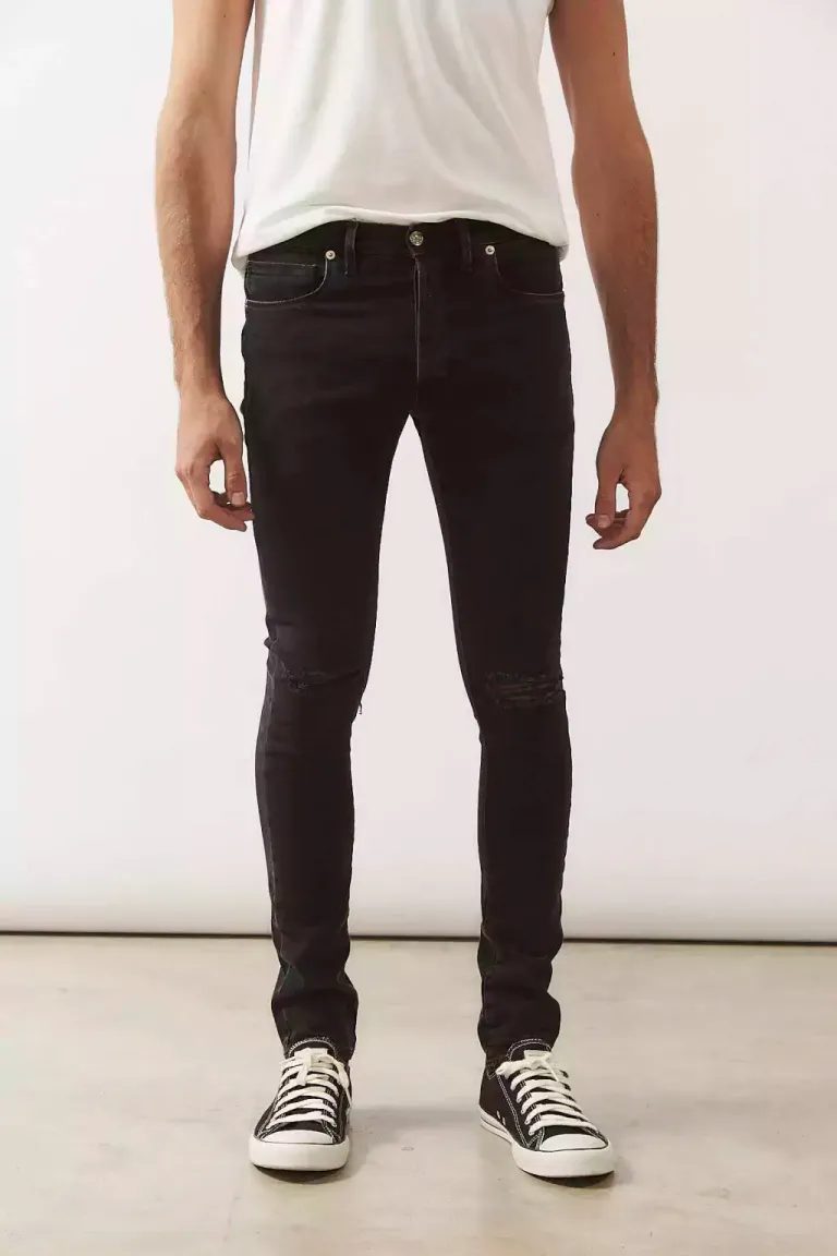 Pantalón Skinny Negro con Roturas - Diseño Contemporáneo Hecho en Argentina de Bensimon en Pantalones para argentina