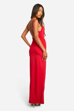 Maxi vestido busto fruncido premium de Boohoo en Vestidos para argentina