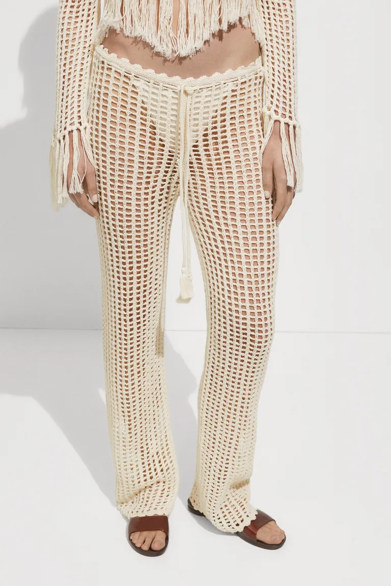 Pantalón punto calado de Mango en Pantalones para argentina