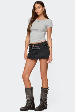 Top becca con cuello barco de Edikted en Tops para argentina