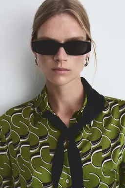 Camisa satinada estampada de Mango en Camisas para argentina