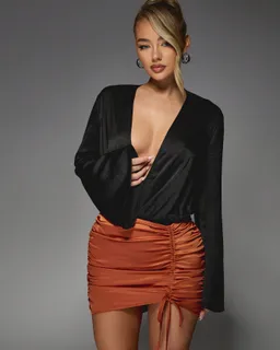 Body satén cuello cowl manga de Missguided en Bodies para argentina