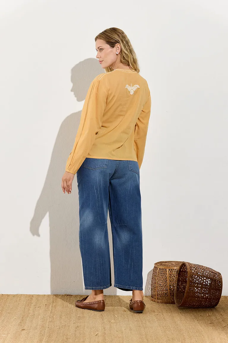 Pantalones vaqueros de tiro alto y pierna ancha, ideales para un estilo casual y moderno de Indiastyle en Pantalones para argentina