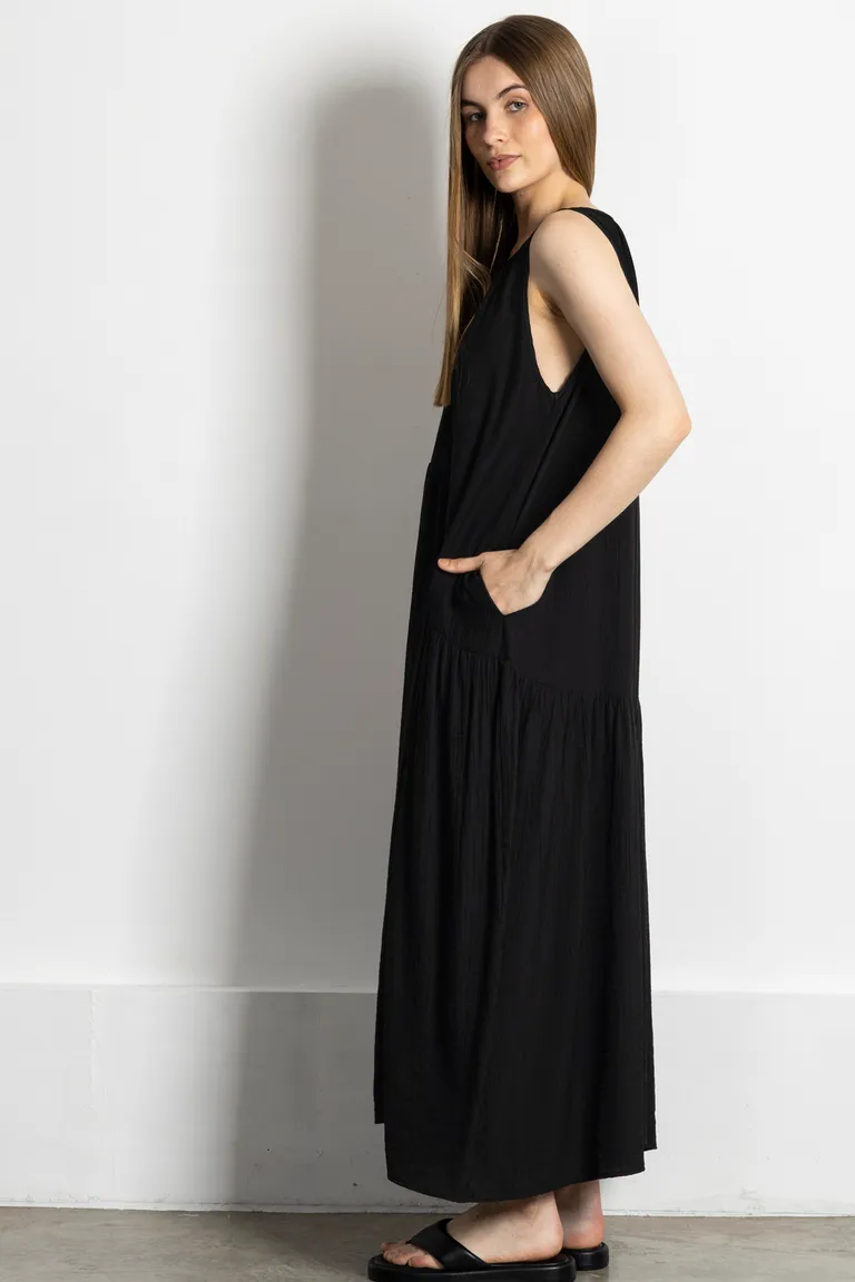 Vestido de línea suelta y textura arrugada con frunces y bolsillos laterales de Kill en Vestidos para argentina