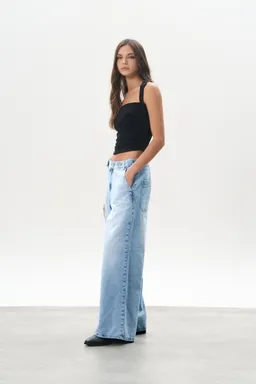 Jean denim wide preston de Magda en Pantalones para argentina
