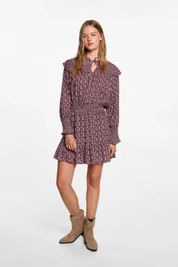 Vestido floral con fruncido de Mango Teen en Vestidos para argentina