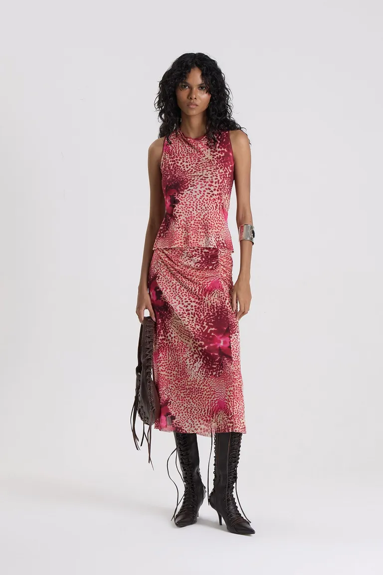 Top sin mangas con diseño estampado al cuerpo de ajuste ceñido de Maria Cher en Tops para argentina