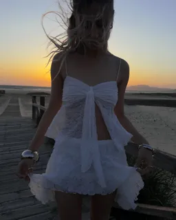 Top tirantes con encaje de Bershka en Tops para argentina