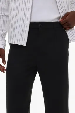Pantalón baggy sastrero de Lefties en Pantalones para argentina