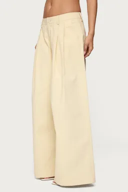 Pantalones pierna ancha lennon de Edikted en Pantalones para argentina