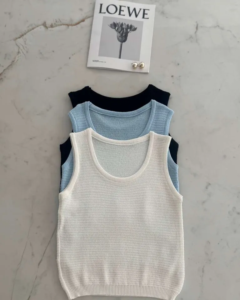 Top de lycra blanco con escote en U y tramado de Hesed en Tops para argentina